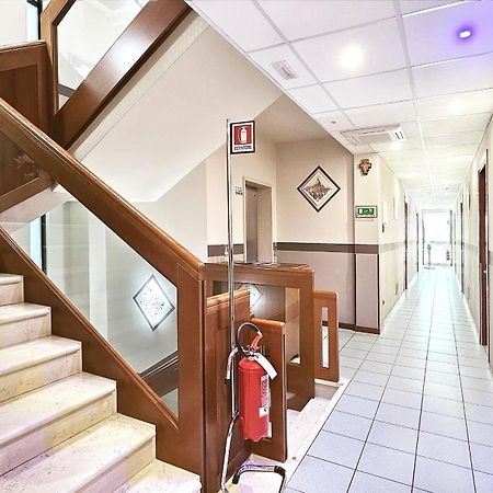 Ala Hotel Treviso Esterno foto