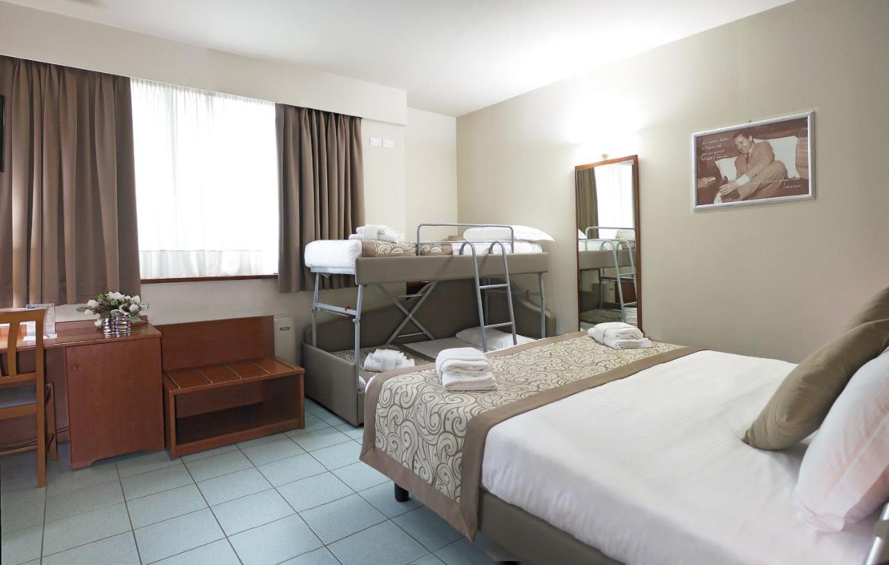 Ala Hotel Treviso Esterno foto